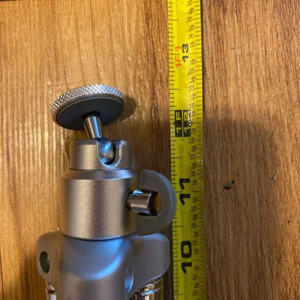 Camera tripod - Picture 4 of 6